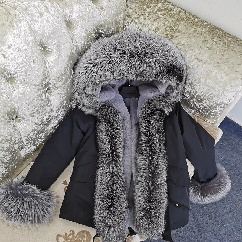 Women's Winter Fashion Full Sleeved Parkas with Natural Racoon Fur Trim