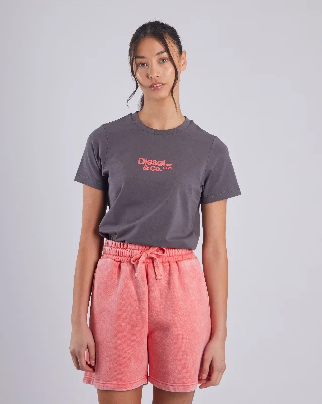 Marva Tee Dark Clay