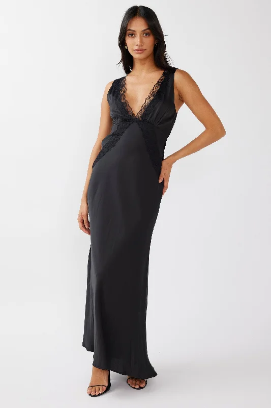 Ivonne Lace Trim V-Neck Maxi Dress Black