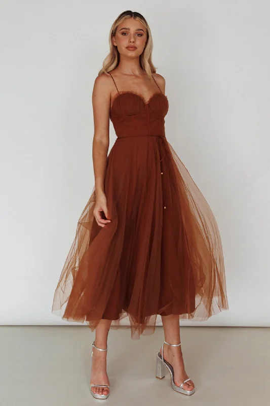 Smitten Sweetheart Neckline Chiffon Midi Dress Chocolate