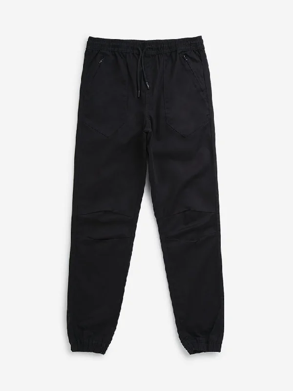 Y&F Kids Black Solid Mid-Rise Cotton Blend Joggers